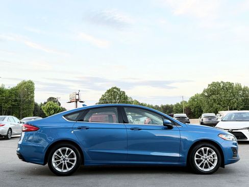 Used 2020 Ford Fusion SE FWD image 6