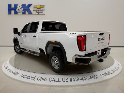 Used 2024 GMC Sierra 2500 Pro w/ Convenience Package image 4
