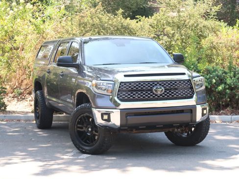 Used 2018 Toyota Tundra SR5 w/ TRD Off Road Package AWD/4WD image 2