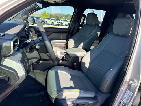 Used 2024 Toyota Tacoma 4x4 Double Cab Hybrid image 13