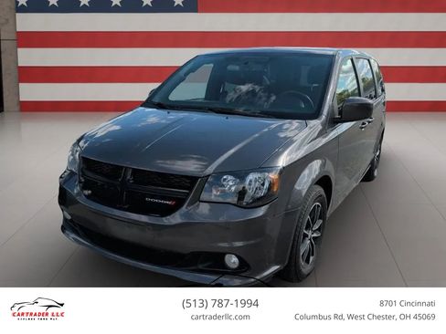 Used 2018 Dodge Grand Caravan SE FWD image 1