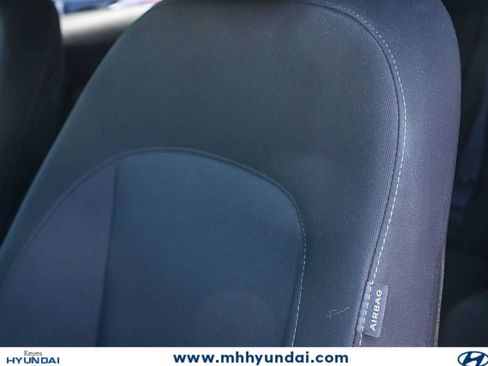 Certified 2025 Hyundai Kona SEL AWD/4WD image 25