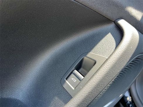 Used 2023 Audi SQ8 Premium Plus image 16