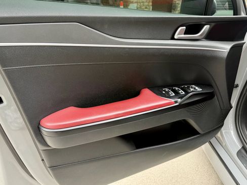 Used 2021 Kia K5 GT-Line FWD image 9