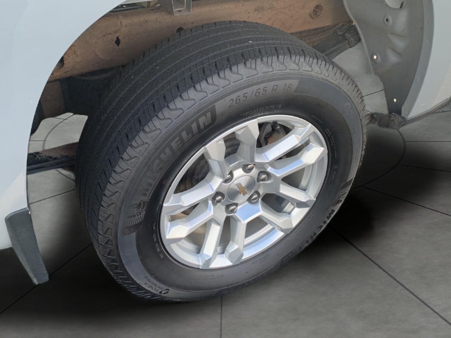 Used 2024 Chevrolet Silverado 1500 LT AWD/4WD image 23