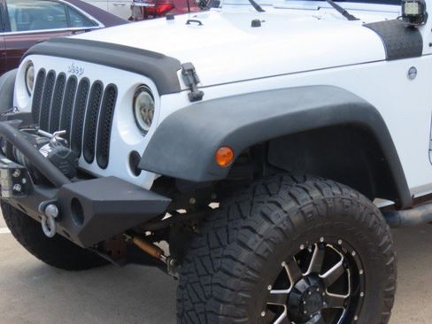 Used 2014 Jeep Wrangler Unlimited Sport w/ Quick Order Package 24S AWD/4WD image 3