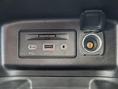 Used 2019 Chevrolet Equinox Premier AWD/4WD image 28