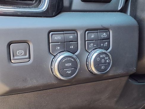 Used 2023 GMC Sierra 1500 Denali w/ Technology Package image 30