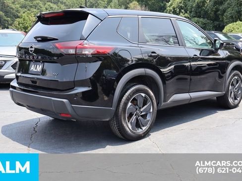 Used 2024 Nissan Rogue SV FWD image 5