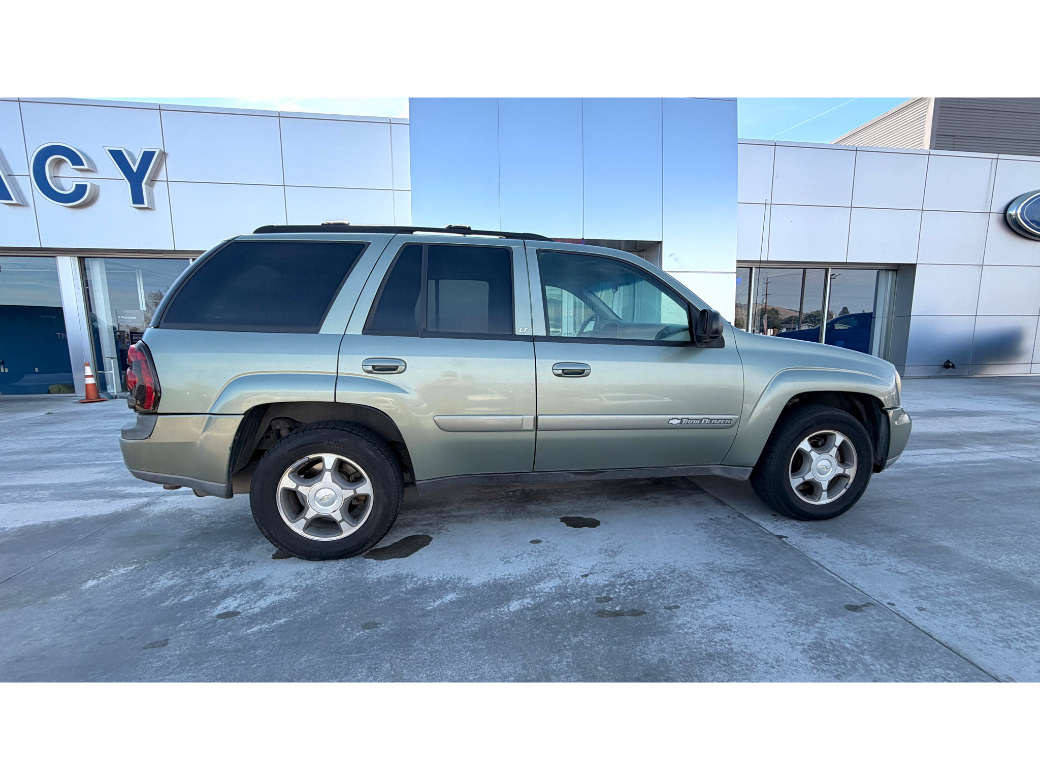 Used 2004 Chevrolet TrailBlazer LT AWD/4WD image 6