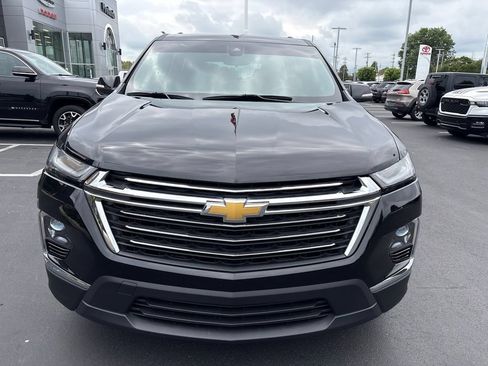 Used 2023 Chevrolet Traverse LT FWD image 8