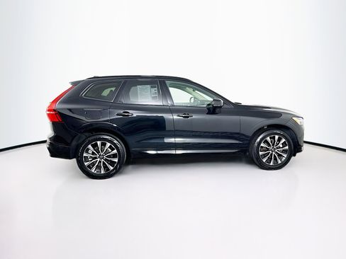 Used 2025 Volvo XC60 B5 Plus image 10