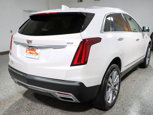 Used 2023 Cadillac XT5 Premium Luxury w/ Technology Package FWD image 7