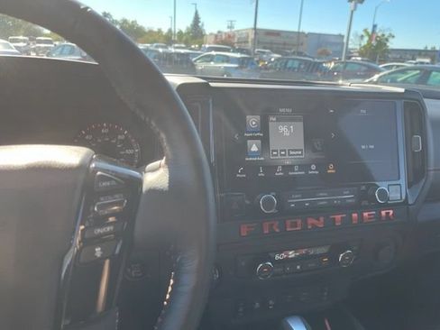 Used 2026 Nissan Frontier PRO-4X AWD/4WD image 5