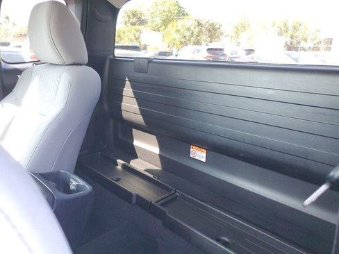 Used 2022 Toyota Tacoma SR RWD image 10