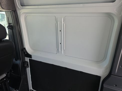 Used 2025 RAM ProMaster 2500 w/ Convenience Group FWD image 15
