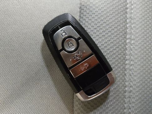 Used 2018 Ford Fusion S image 32