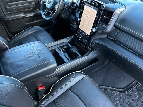 Used 2024 RAM 2500 Limited image 15