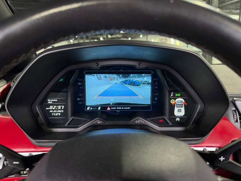 Used 2018 Lamborghini Aventador S image 30