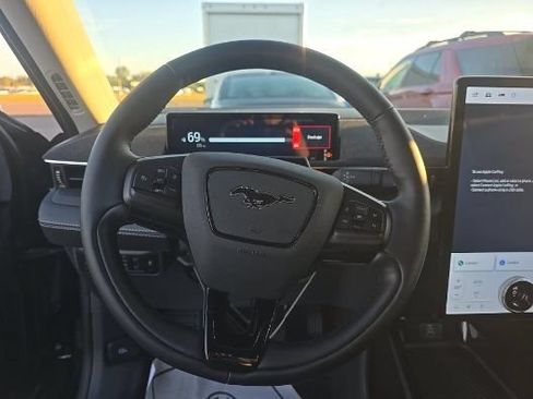 Used 2025 Ford Mustang Mach-E Premium AWD/4WD image 9