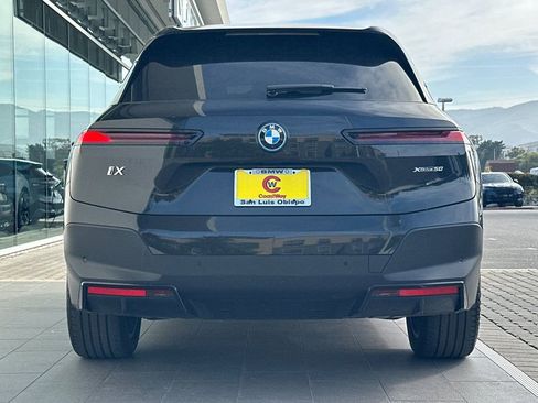 Used 2023 BMW iX xDrive50 AWD/4WD image 4