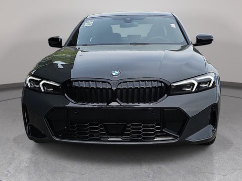 New 2026 BMW 330i Sedan w/ M Sport Package image 2