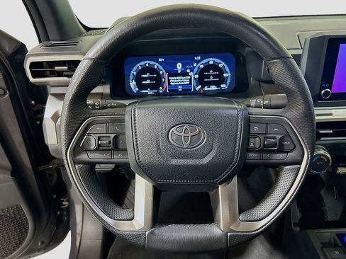 Used 2024 Toyota Tacoma TRD Off-Road AWD/4WD image 9