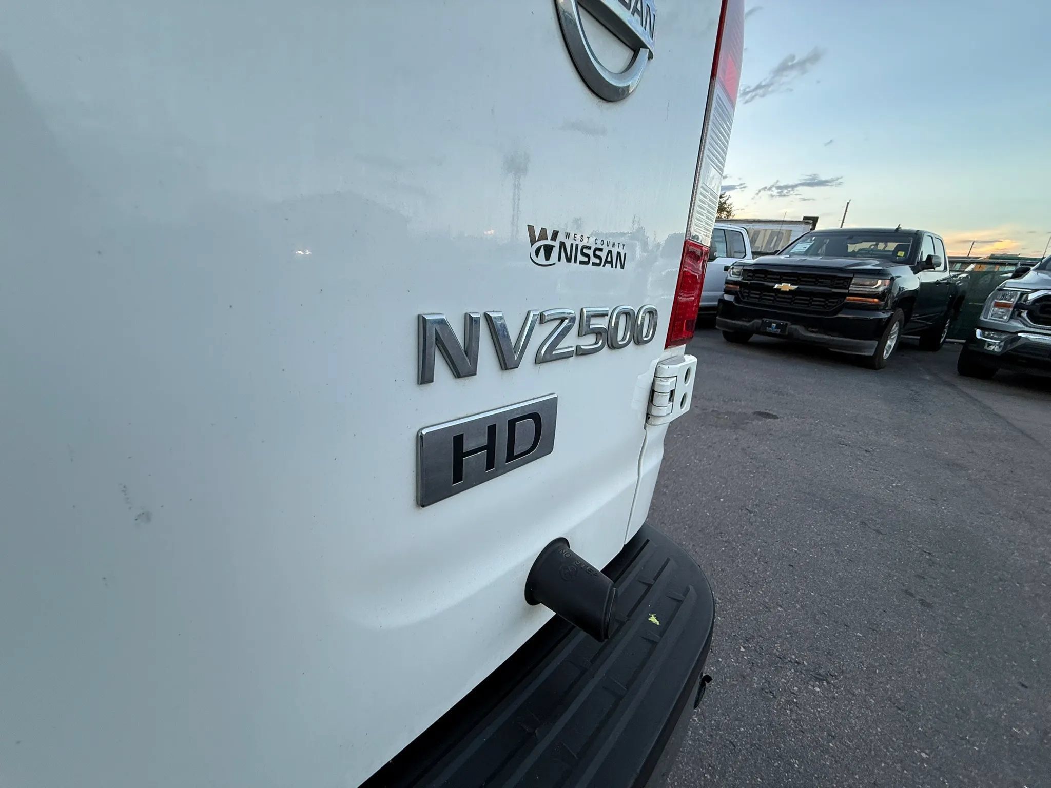 Used 2012 Nissan NV 2500 SV w/ Side Curtain Airbag Pkg RWD image 13