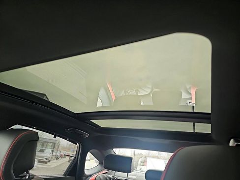 Used 2025 Genesis G80 3.5T Sport image 32