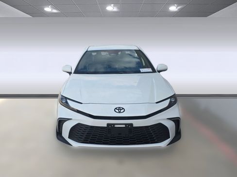Used 2026 Toyota Camry SE w/ Convenience Package FWD image 6