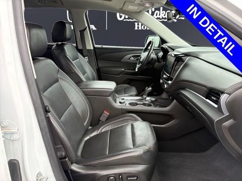 Used 2019 Chevrolet Traverse Premier w/ Driver Confidence II Package FWD image 16