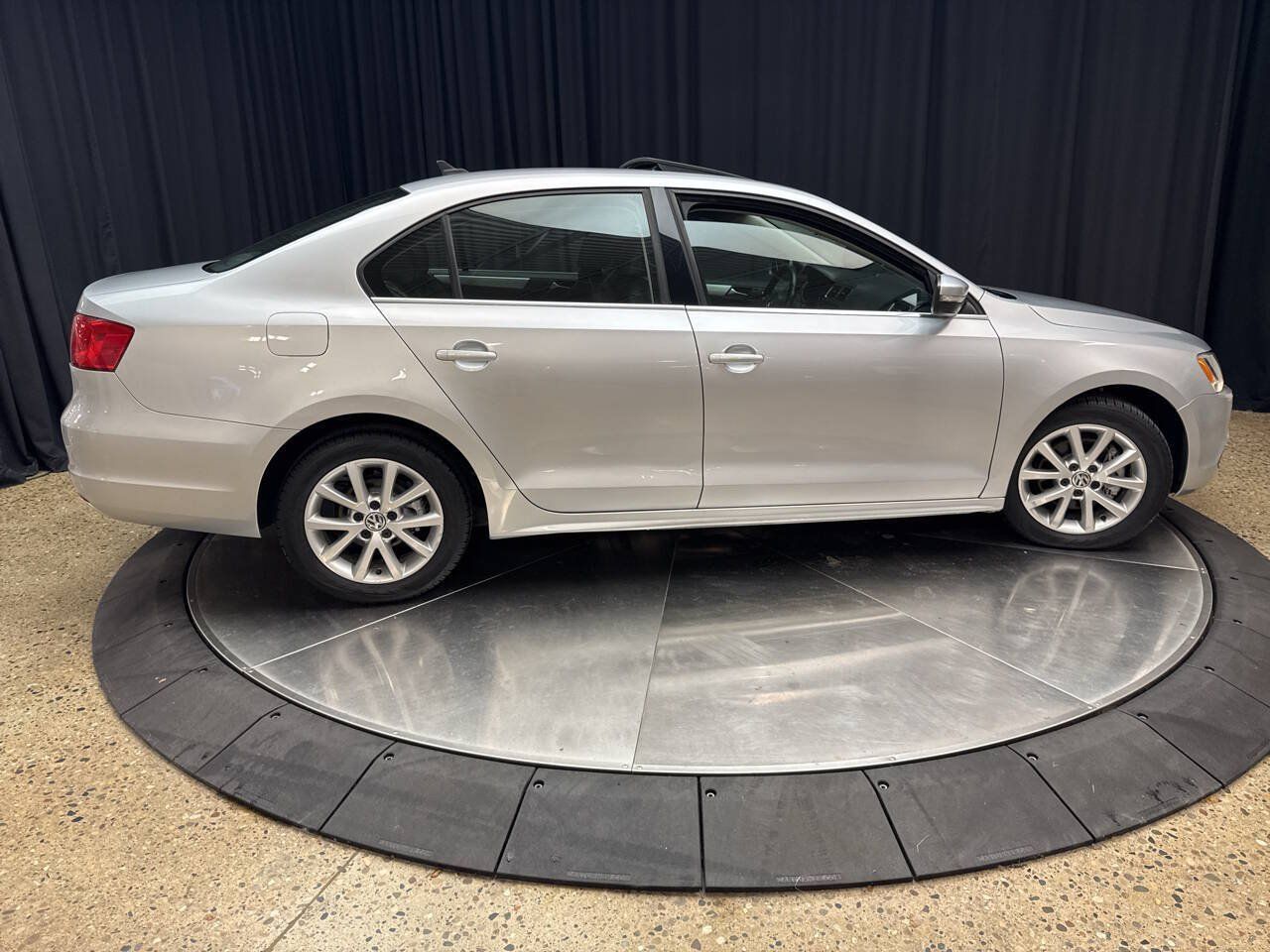 Used 2013 Volkswagen Jetta SE FWD image 7