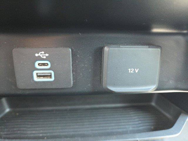 Used 2023 Ford F350 XLT AWD/4WD image 34