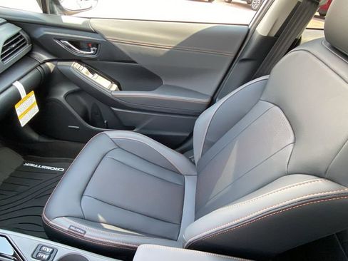 Used 2025 Subaru Crosstrek 2.5i Limited w/ Crosstrek Mirror Package image 21