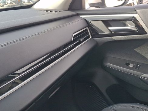 Used 2025 Mitsubishi Outlander SE AWD/4WD image 31