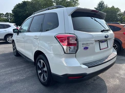 Used 2018 Subaru Forester 2.5i Premium AWD/4WD image 4