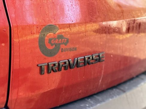 Used 2023 Chevrolet Traverse RS image 32