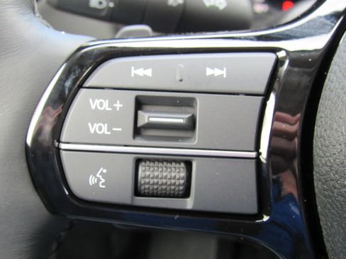 Used 2024 Honda Pilot Elite image 14