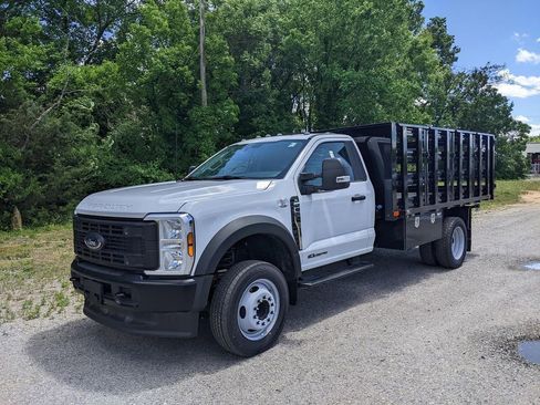 New 2024 Ford F550 XL image 1