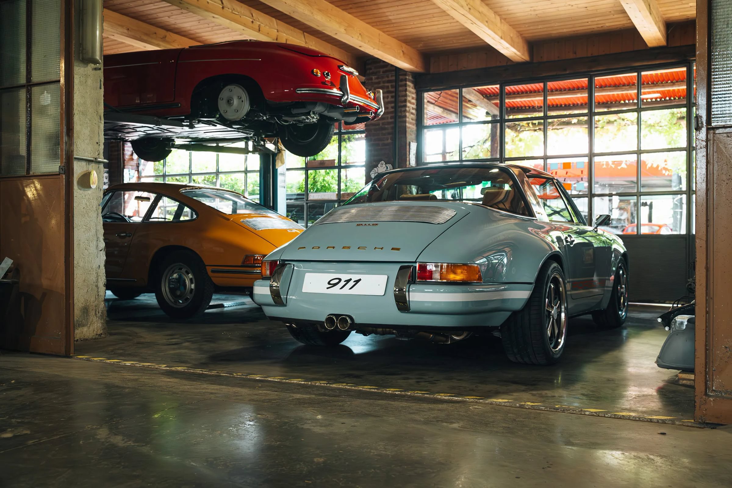 Used 1995 Porsche 911 Cabriolet image 87