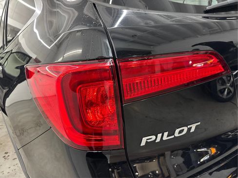 Used 2016 Honda Pilot Touring image 33