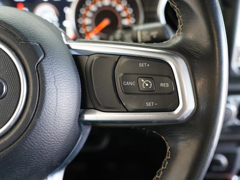 Used 2019 Jeep Wrangler Unlimited Sahara w/ Quick Order Package 24M Moab image 16