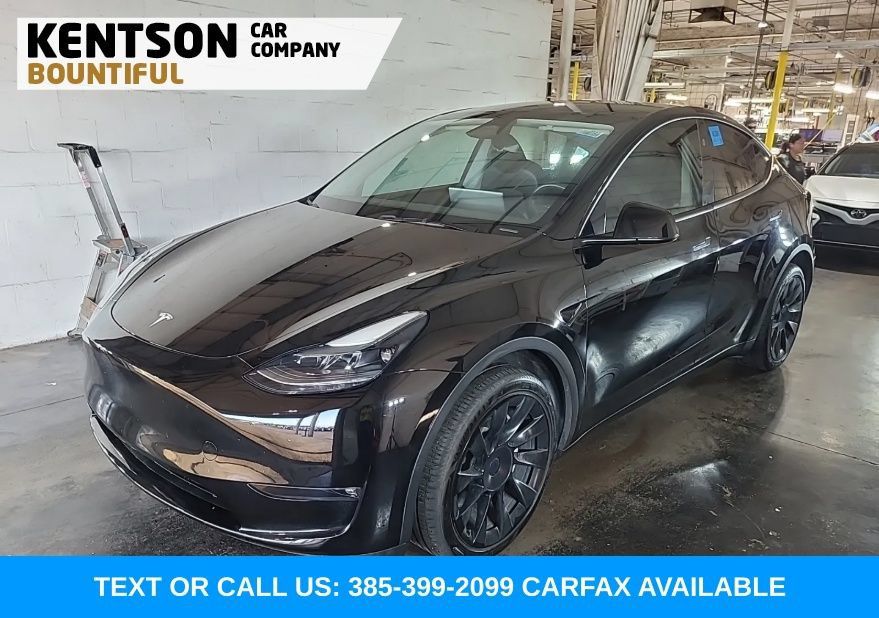 Used 2024 Tesla Model Y Long Range AWD/4WD image 1