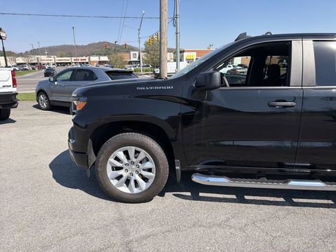 Used 2025 Chevrolet Silverado 1500 Custom AWD/4WD image 12