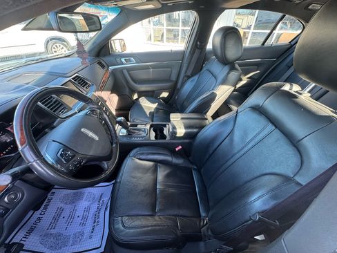 Used 2013 Lincoln MKS image 10