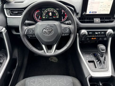 Used 2025 Toyota RAV4 XLE w/ Weather Package image 26