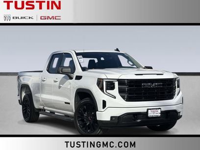 New 2026 GMC Sierra 1500 Elevation w/ LPO, Elevation Black Package