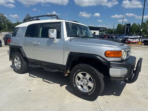 Used 2008 Toyota FJ Cruiser 4WD image 7