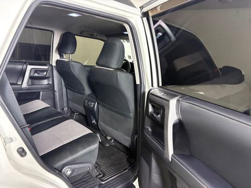 Used 2020 Toyota 4Runner Venture AWD/4WD image 30