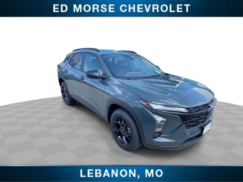 New 2026 Chevrolet Trax LT w/ Driver Confidence Package FWD image 2